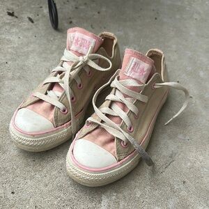 Converse women’s sneakers tan and pink shoes size 6
